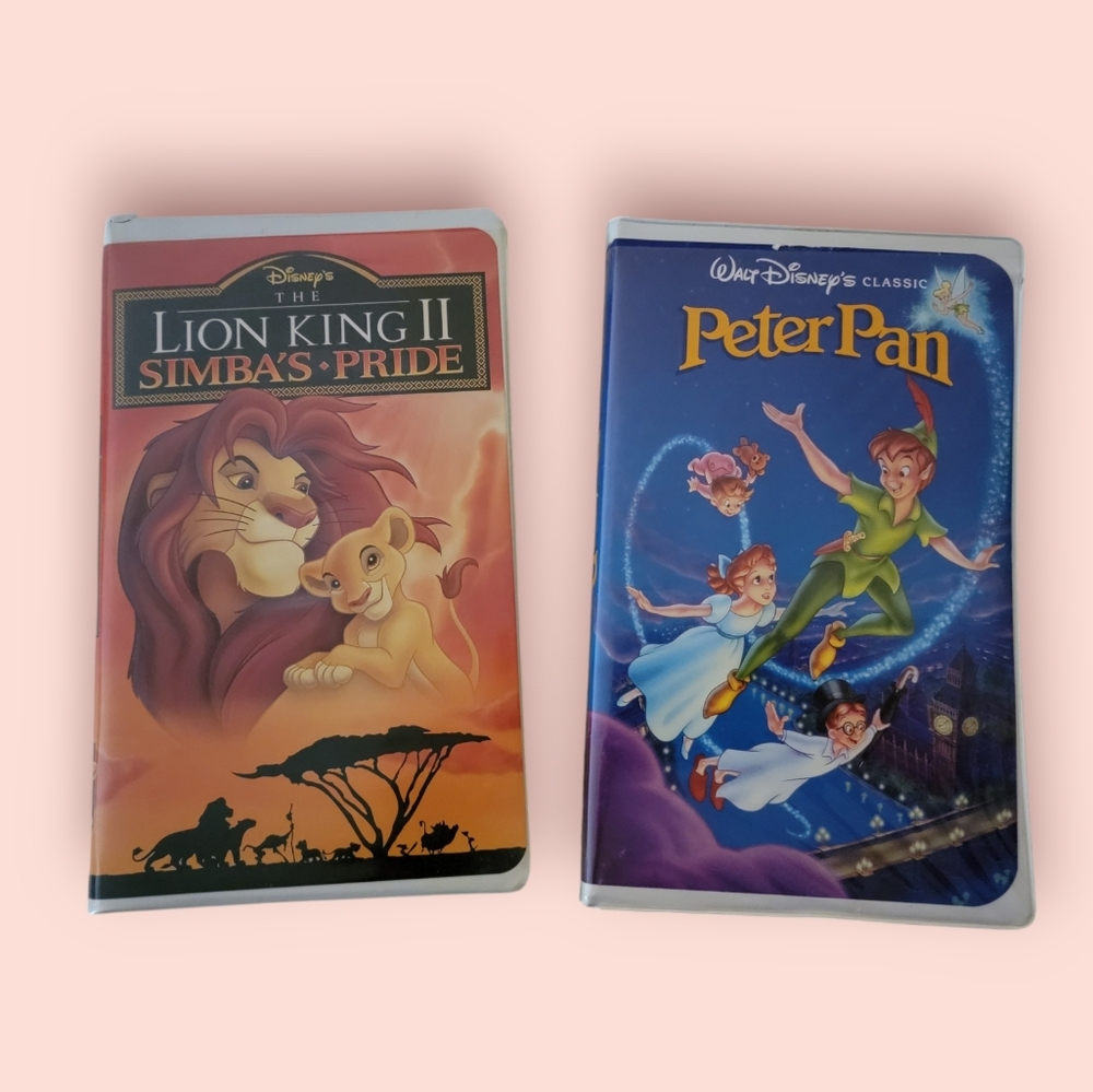 Disney's VHS Tapes Peter Pan & The‎ Lion King II Bundle